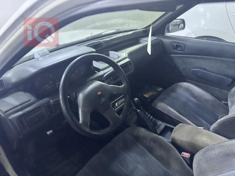 Mitsubishi Galant